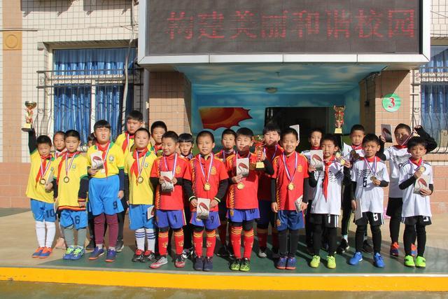 德天空：费兰与大巴黎已基本谈妥，巴萨想要5000万欧转会费